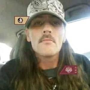 Meet your Posher, Louis